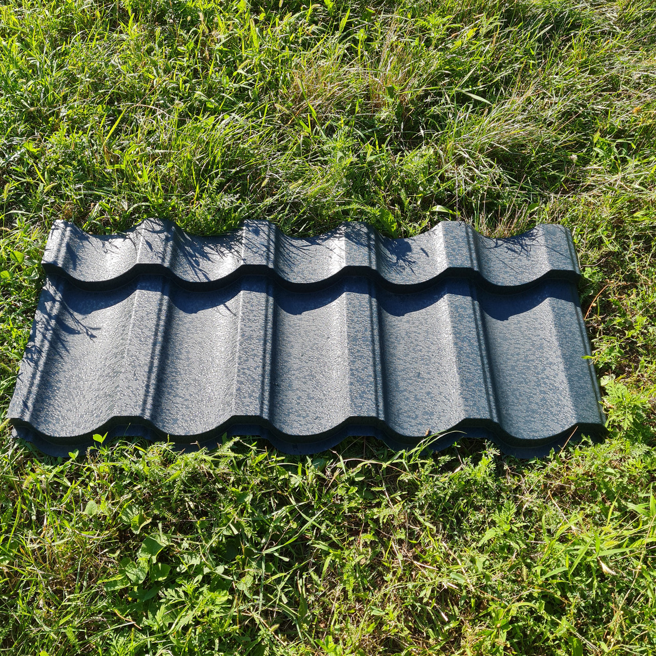 Металочерепиця Венера (0,45 мм ARVEDI) MAT RAL 7016 Темно-сірий 3 Металочерепиця Венера (0,45 мм ARVEDI) MAT RAL 7016 Темно-сірий — изображение 3